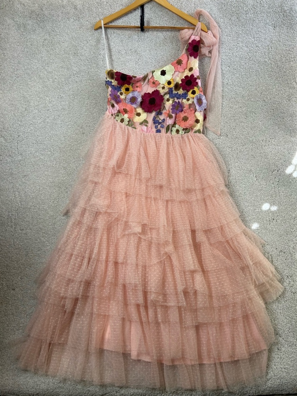 NEW YORK AND COMPANY
One Shoulder 3d Floral Tulle Dress In Blush Just Me - Picture 4 of 7